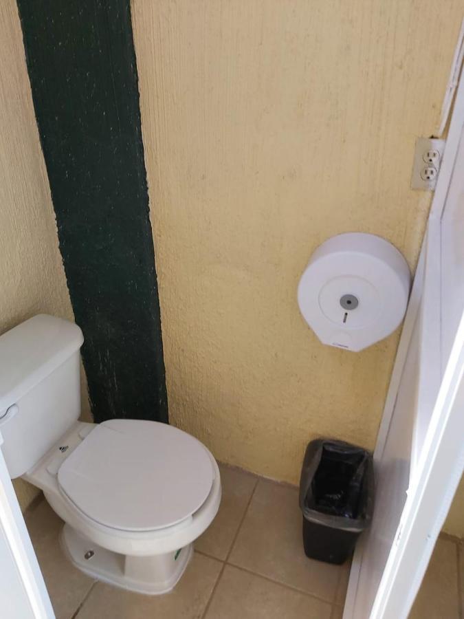 Hostal Guadalajara Zewnętrze zdjęcie